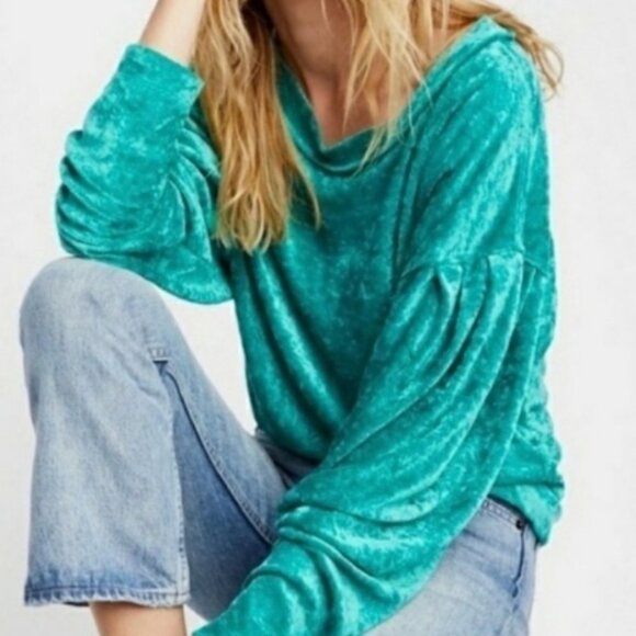 Free People We the Free milan crushed velour long sleeve top - Picture 1 of 5